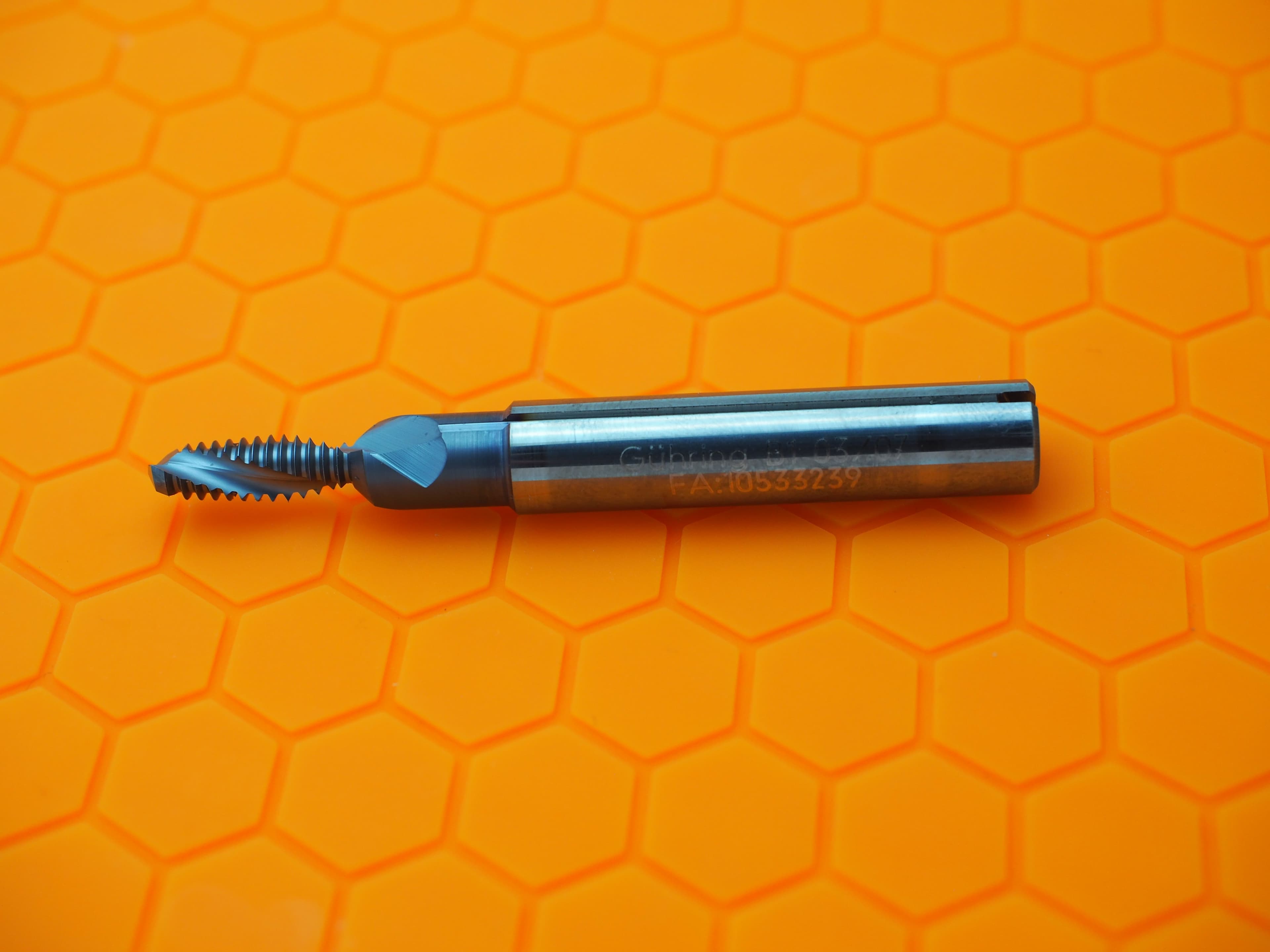Gühring 3330 13105 VHM-Bohrgewindefräser M6 Ø 4,75 mm - Neu CNC Gewindebohrer