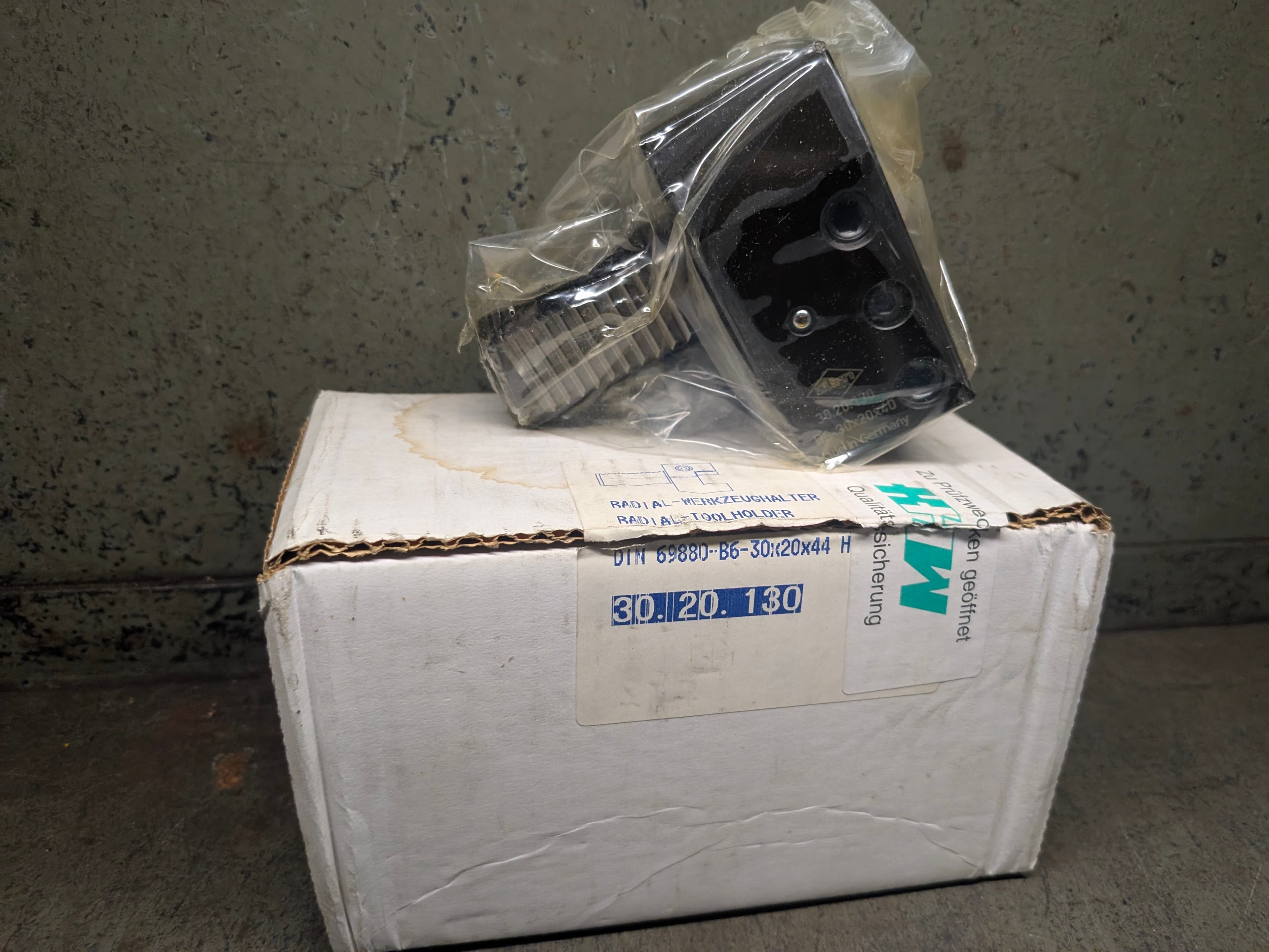 Zürn DIN 69880 B6-30x20x44 H Radial-Werkzeughalter 30.120.130 VDI