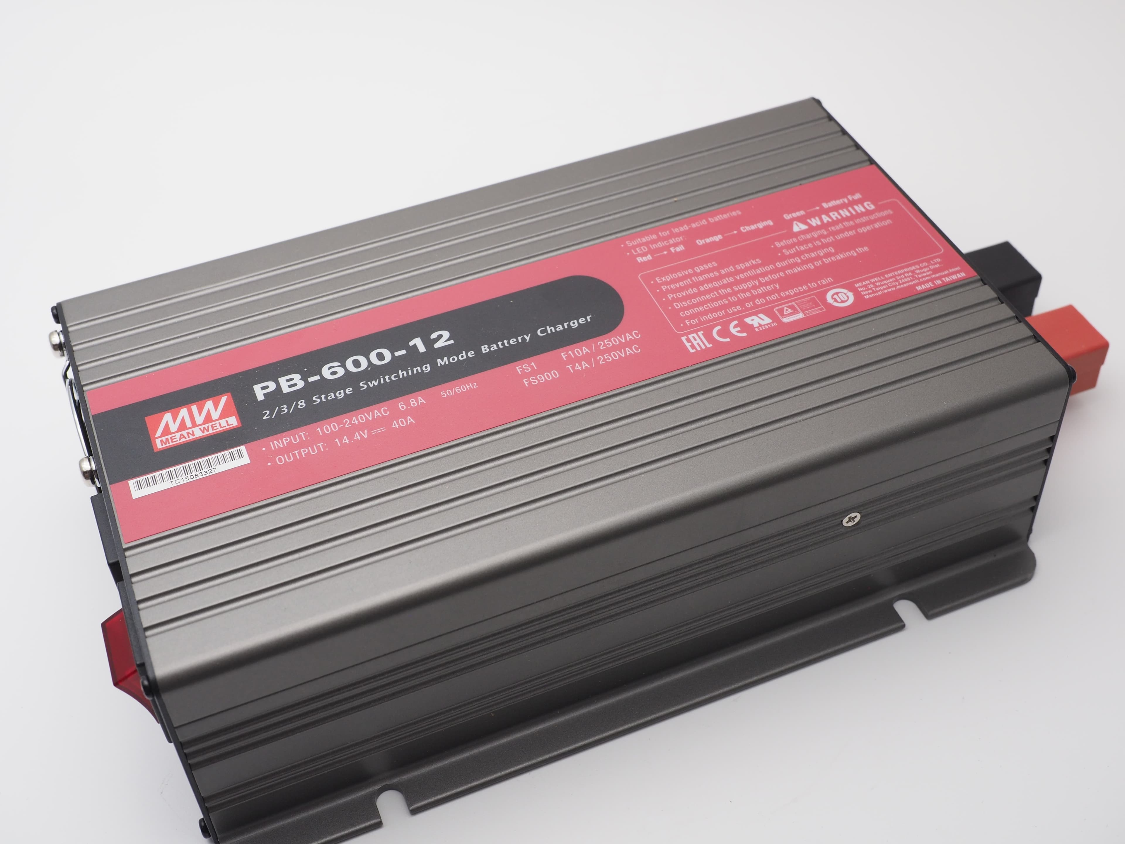 Mean Well PB-600-12 Batterieladegeraet 12 V mit Karton und Netzkabel