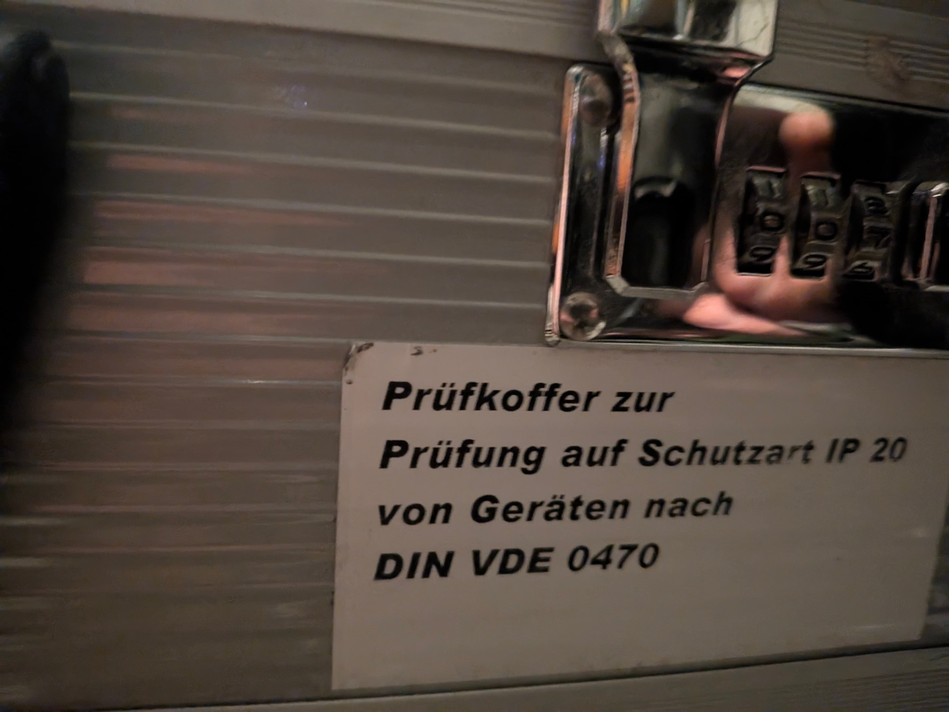 Prüfkoffer STAHL  MP-100.09B AC IP20 DIN VDE 0470 Prüfkugel 12,5 mm Signalgeber