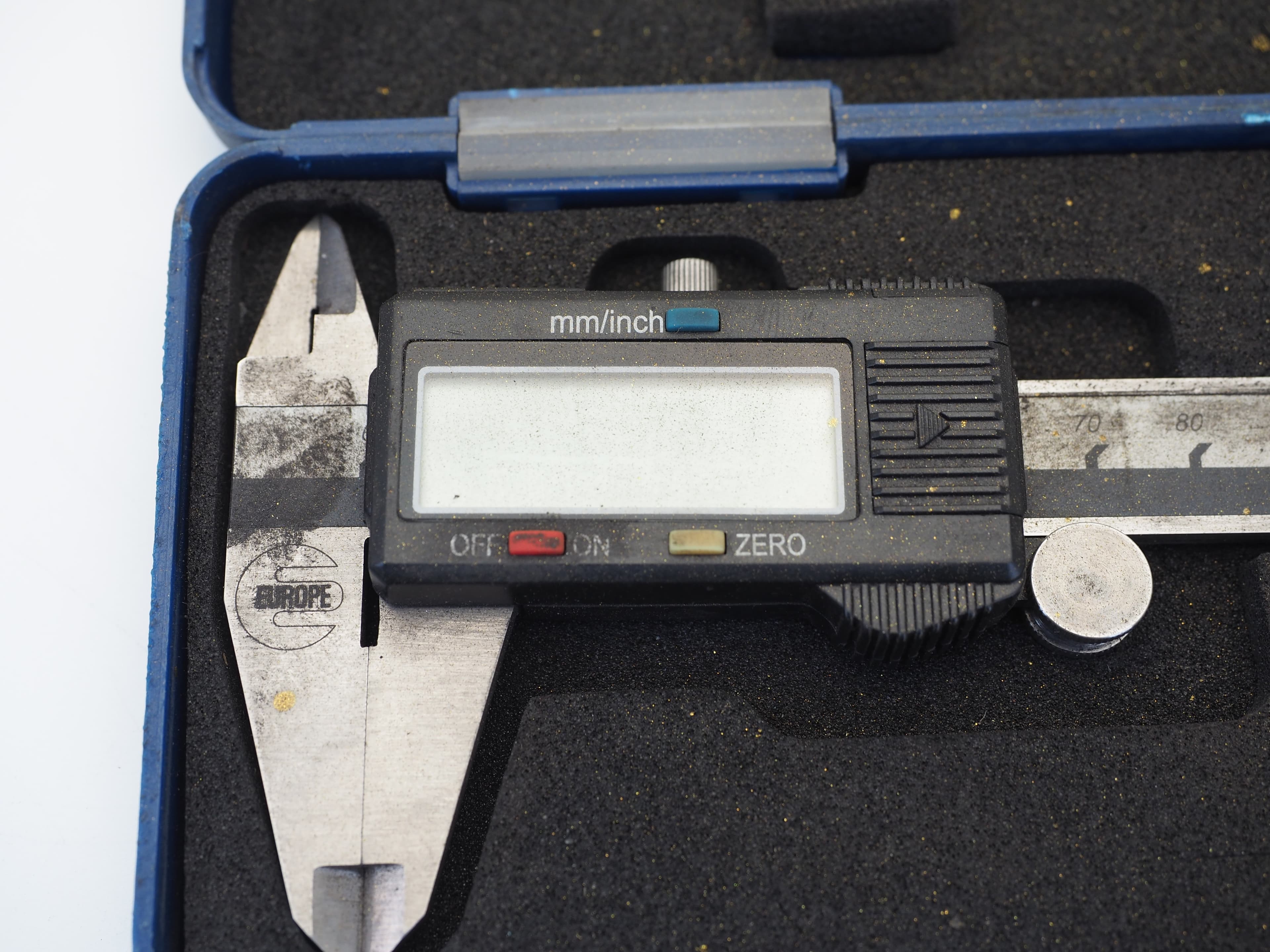 EUROPE Digitaler Messschieber – 150 mm im Koffer