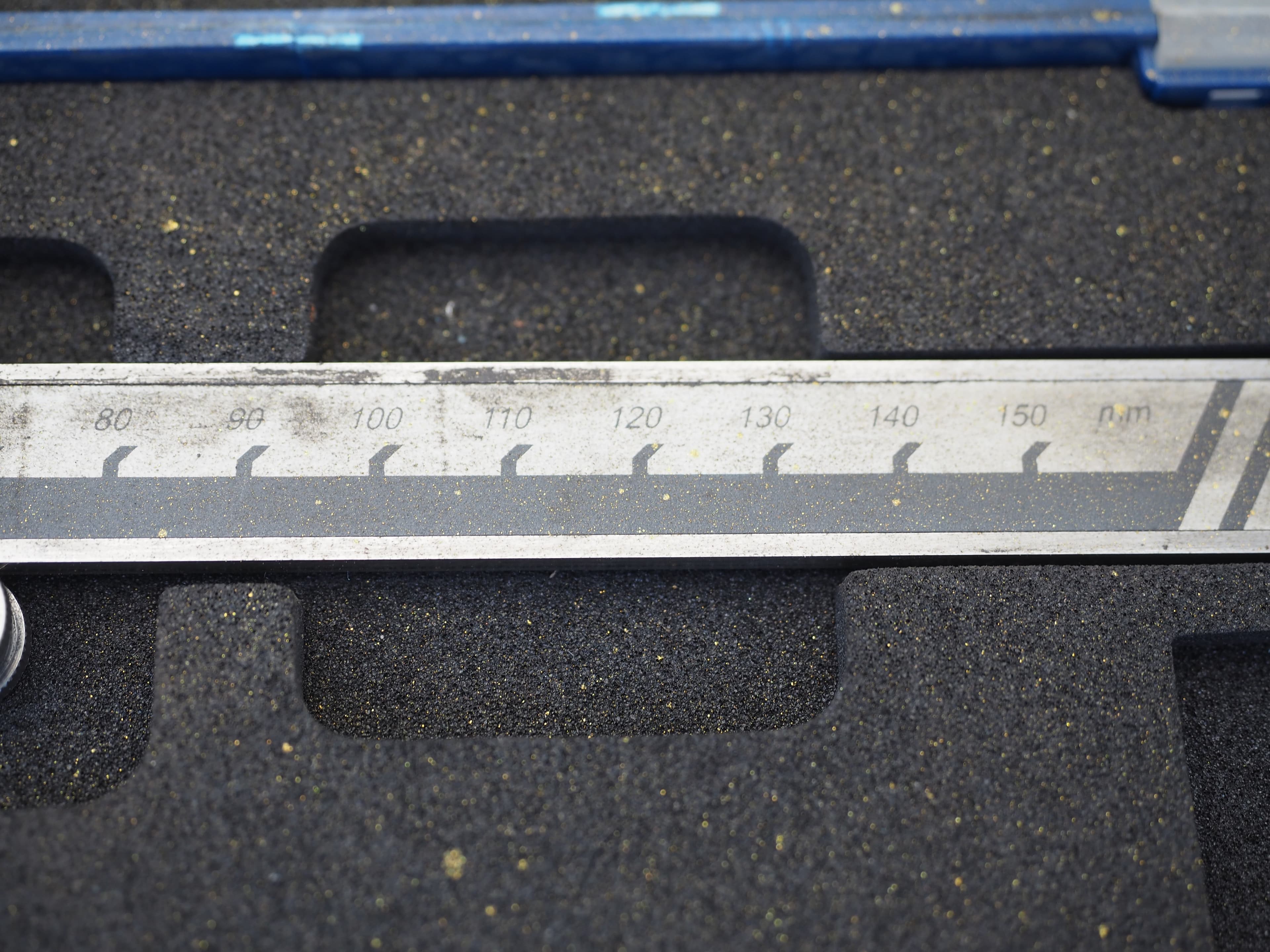 EUROPE Digitaler Messschieber – 150 mm im Koffer
